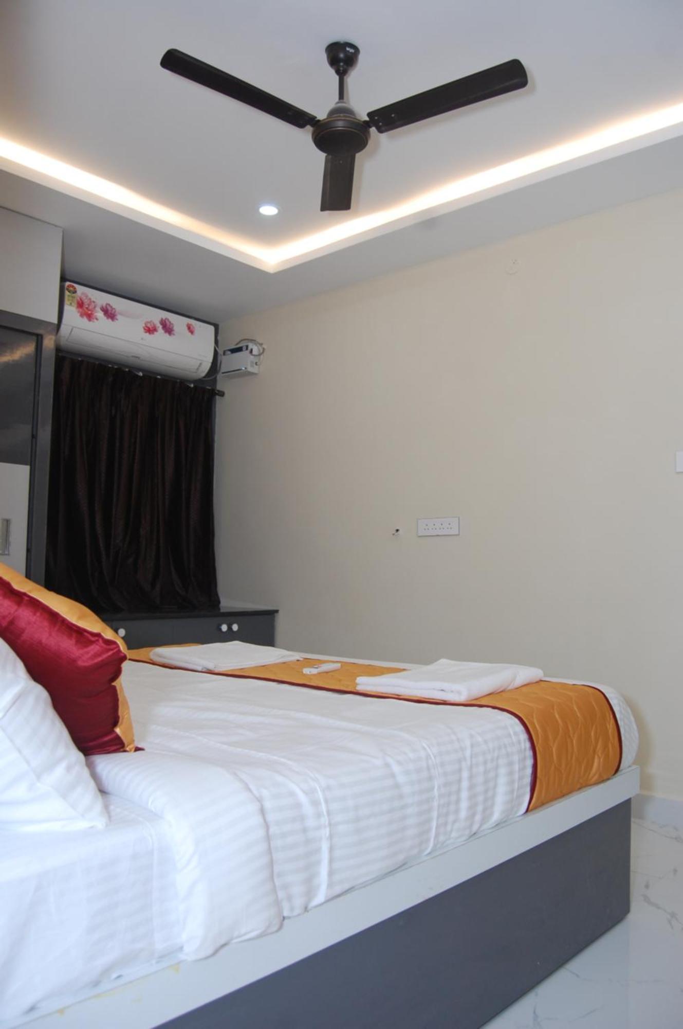 טירופאטי Nest Inn Homestay מראה חיצוני תמונה